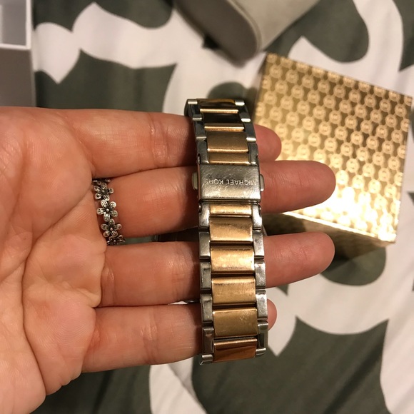 Michaels kors watch - Picture 5 of 6